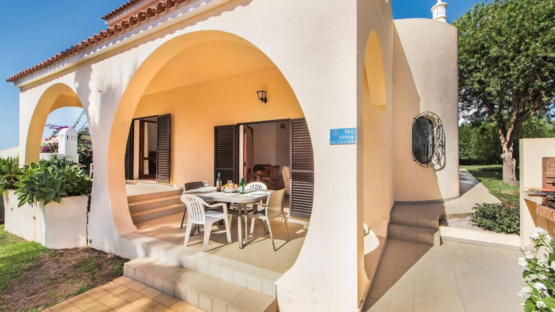 Villa Located In An Exclusive Residential Area Of Vilamoura Quarteira Portugal